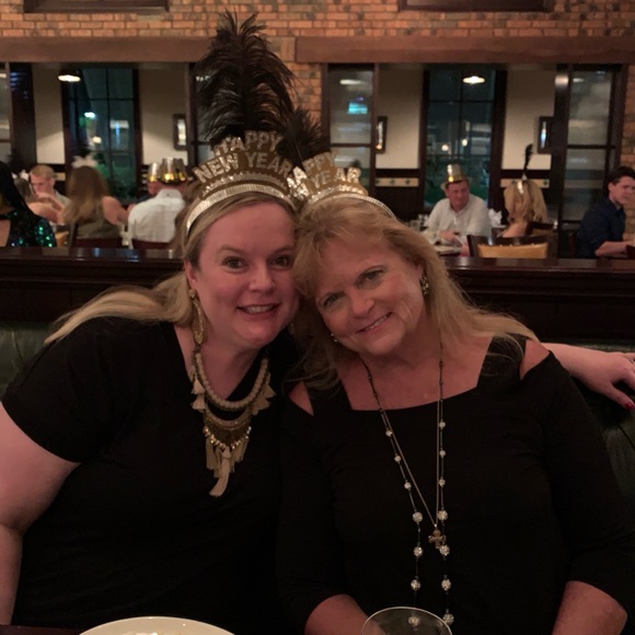 Meet your Posher, Julie - Picture 2 of 7